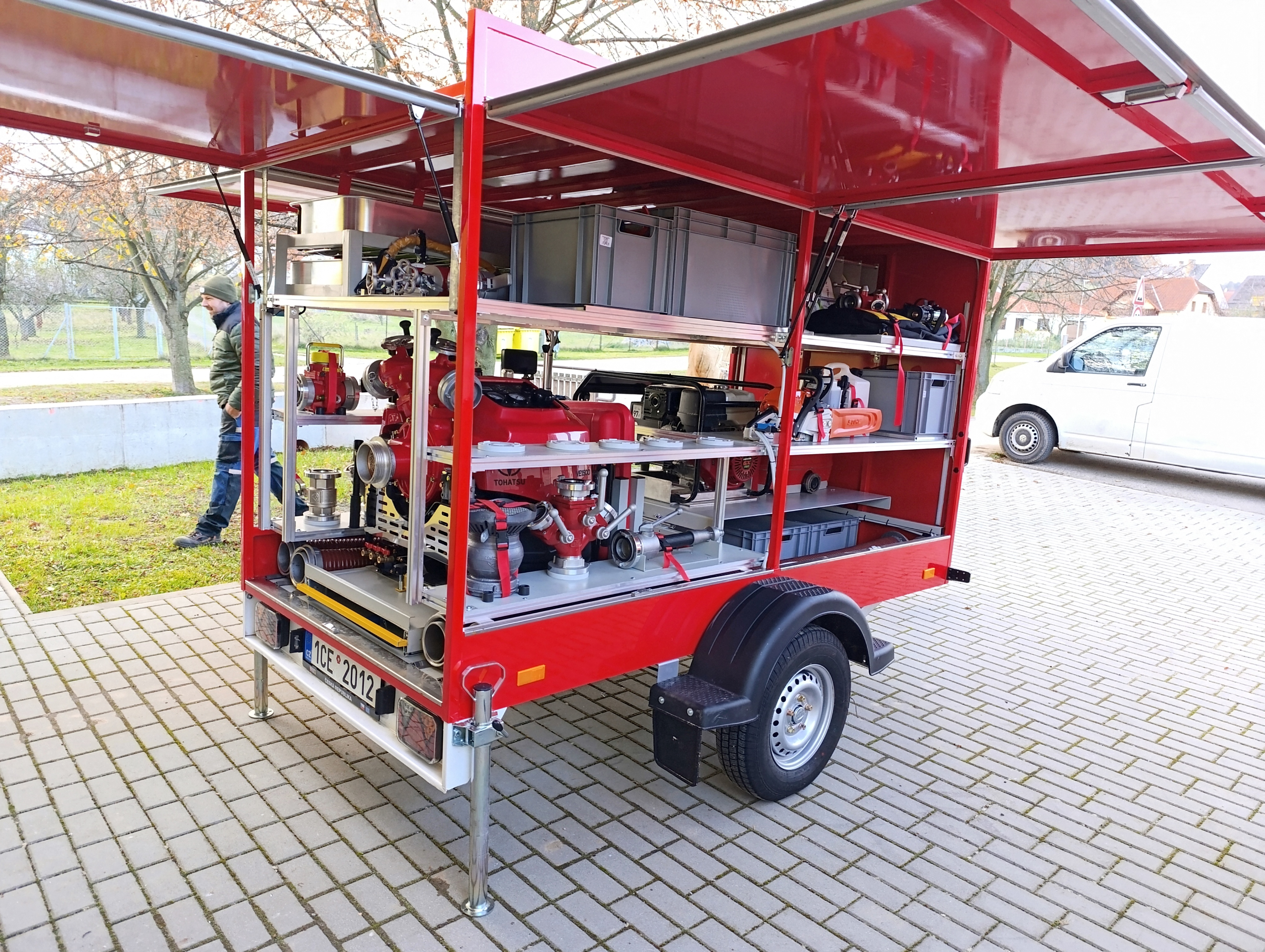 přívěs pro hašení nad 750 kg